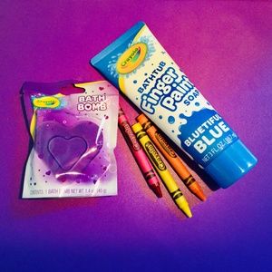 CRAYOLA Bathtub Fingerpaints + Bath Bomb Ⓜ️